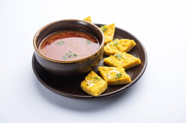 Patwadi or patvadi or Patodi Rassa is a traditional Maharashtrian dish in which savory Besan vadi is served with spicy hot curry