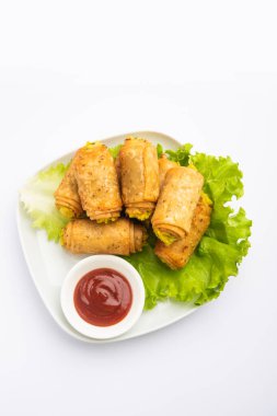 Patatesli Samosa ve püre.