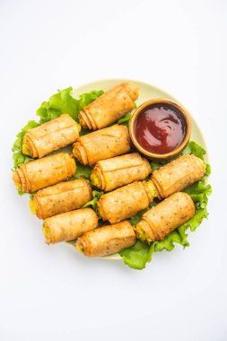 Patatesli Samosa ve püre.