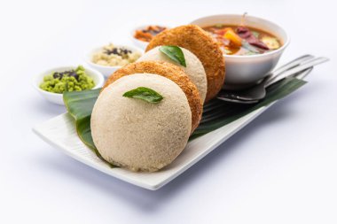 Sambar Prsambhar 'lı idli Vada Medu wada pirinç keki de denir.