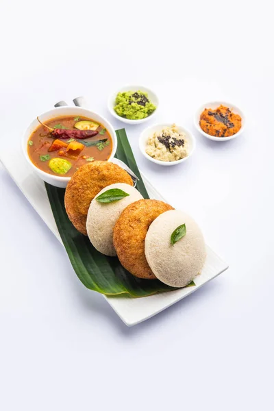 Idli Vada Sambar Sambhar Also Called Medu Wada Rice Cake — Stock Photo, Image