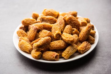 Karun, bir hurma ağacıdır, bir hurma ağacıdır, bir hurma ağacıdır, bir köknar.