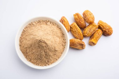 Kurutulmuş khajoor veya kharik 'ten yapılmış hurma tozu