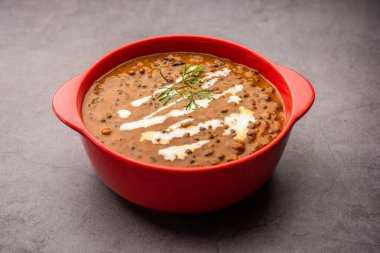 Dal Makhani ya da dal Makhni, Kuzey Hindistan 'da yapılan bir yemek tarifi.