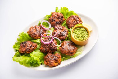 Tunde Ke Kebap (ayrıca Buffalo, tavuk veya et galouti kebabı olarak da bilinir) Hindistan 'da popüler olan kıymalı etten yapılan yumuşak bir yemektir.