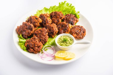 Tunde Ke Kebap (ayrıca Buffalo, tavuk veya et galouti kebabı olarak da bilinir) Hindistan 'da popüler olan kıymalı etten yapılan yumuşak bir yemektir.