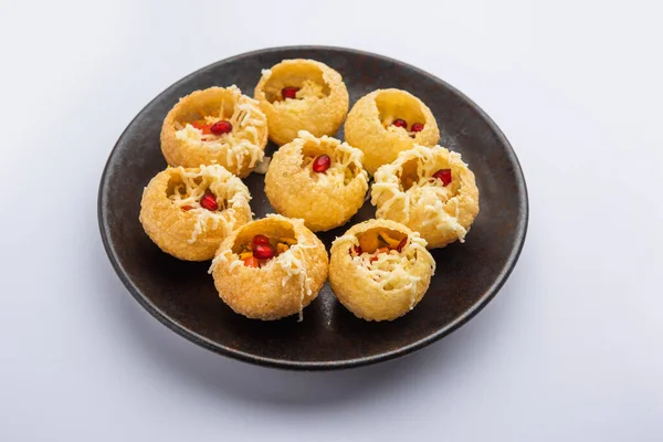 Käse Pani Puri Oder Golgappa Oder Panipuri Oder Wasserbälle — Stockfoto