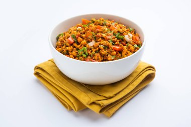 Yumurta bhurji ya da Masala Anda Bhurji, Hindistan 'da popüler bir sokak yemeği, kahvaltı, öğle yemeği ya da akşam yemeği tarifi olan çırpılmış yumurta türüdür.