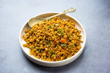Yumurta bhurji ya da Masala Anda Bhurji, Hindistan 'da popüler bir sokak yemeği, kahvaltı, öğle yemeği ya da akşam yemeği tarifi olan çırpılmış yumurta türüdür.