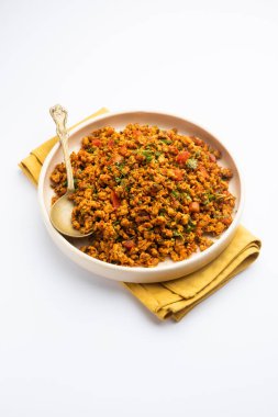 Yumurta bhurji ya da Masala Anda Bhurji, Hindistan 'da popüler bir sokak yemeği, kahvaltı, öğle yemeği ya da akşam yemeği tarifi olan çırpılmış yumurta türüdür.