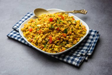Yumurta bhurji ya da Masala Anda Bhurji, Hindistan 'da popüler bir sokak yemeği, kahvaltı, öğle yemeği ya da akşam yemeği tarifi olan çırpılmış yumurta türüdür.