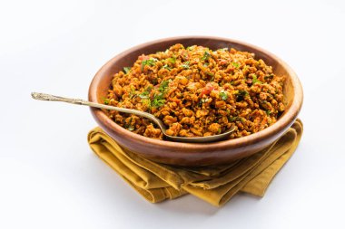 Yumurta bhurji ya da Masala Anda Bhurji, Hindistan 'da popüler bir sokak yemeği, kahvaltı, öğle yemeği ya da akşam yemeği tarifi olan çırpılmış yumurta türüdür.