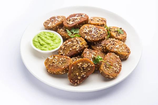 Gujarati Przekąski Muthiya Lub Muthia Jest Gotowane Parze Zdrowe Jedzenie — Zdjęcie stockowe