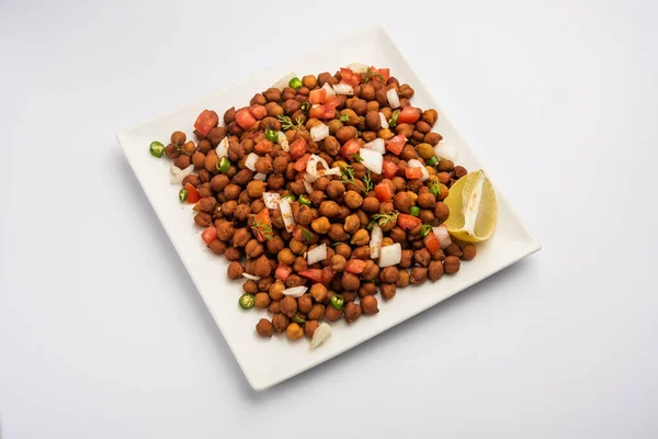 Chola Chana Chaat Oder Schwarz Chana Chaat Mit Zitrone — Stockfoto