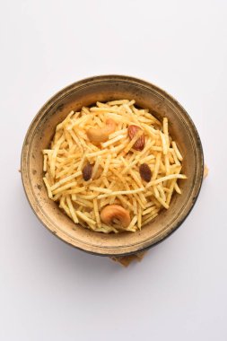 Hint usulü kızartılmış abur cuburlar Falahari chivda, Chewda - chivda veya kuru meyvelerle karıştırılmış.