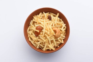 Hint usulü kızartılmış abur cuburlar Falahari chivda, Chewda - chivda veya kuru meyvelerle karıştırılmış.