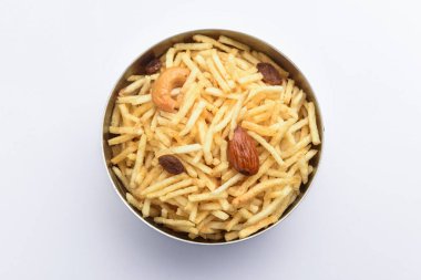 Hint usulü kızartılmış abur cuburlar Falahari chivda, Chewda - chivda veya kuru meyvelerle karıştırılmış.