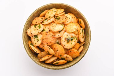 Hindistan cevizi soslu mini idli kızartma.