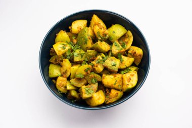 Hint usulü Tinda veya Tinde ki Sabzi Hint kabağı, yuvarlak kavun, Hint yuvarlak kabağı veya Hint bebek kabağı, doldurulmuş, karıştırılmış kuru veya köri tarifi olarak da bilinir.