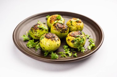 Hint usulü Tinda veya Tinde ki Sabzi Hint kabağı, yuvarlak kavun, Hint yuvarlak kabağı veya Hint bebek kabağı, doldurulmuş, karıştırılmış kuru veya köri tarifi olarak da bilinir.