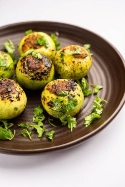 Hint usulü Tinda veya Tinde ki Sabzi Hint kabağı, yuvarlak kavun, Hint yuvarlak kabağı veya Hint bebek kabağı, doldurulmuş, karıştırılmış kuru veya köri tarifi olarak da bilinir.