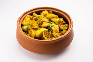 Hint usulü Tinda veya Tinde ki Sabzi Hint kabağı, yuvarlak kavun, Hint yuvarlak kabağı veya Hint bebek kabağı, doldurulmuş, karıştırılmış kuru veya köri tarifi olarak da bilinir.