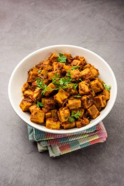 Hint usulü Suran sabzi ya da Jimikand sabji Fil Ayağı Yam ya da Ole kızartma tarifi olarak da bilinir.