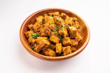 Hint usulü Suran sabzi ya da Jimikand sabji Fil Ayağı Yam ya da Ole kızartma tarifi olarak da bilinir.