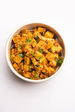 Hint usulü Suran sabzi ya da Jimikand sabji Fil Ayağı Yam ya da Ole kızartma tarifi olarak da bilinir.