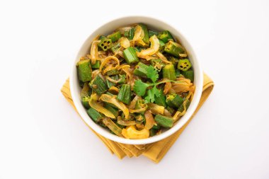 Bhindi do pyaza, bamya ya ya da bayanların parmak uçlarından, baharatlardan, otlardan ve soğanlardan oluşan bir restoran türüdür.