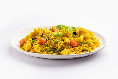 Tahri, tehri, tehiri veya tahari, karışık sebze ve pirinç kullanarak yapılan bir Hint tenceresidir.