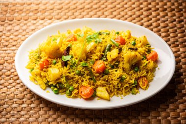 Tahri, tehri, tehiri or tahari is an Indian one pot meal made using mixed Vegetables and Rice