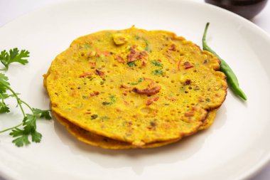 Cheela, Chilla veya Chila, Rajasthani kahvaltı tabağıdır. Genellikle un veya besan ile yapılır.