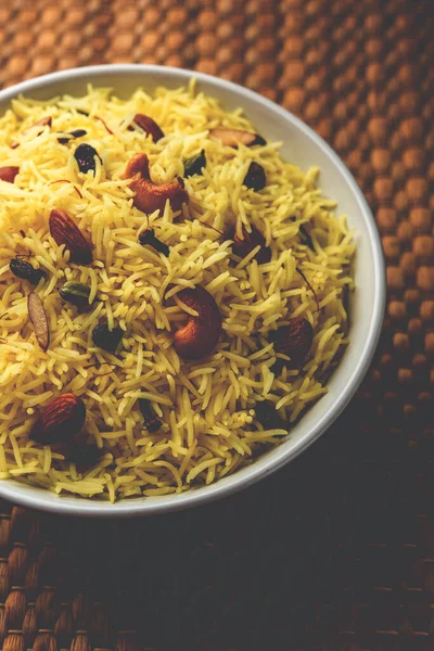 Kashmiri Sweet Modur Pulao Made Rice Cooked Sugar Water Flavored — Stockfoto