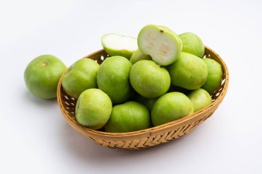 Çiğ Tinda, ayrıca dhemse, elma kabağı, bebek balkabağı, Hint kabağı yuvarlak kavunu da denir.