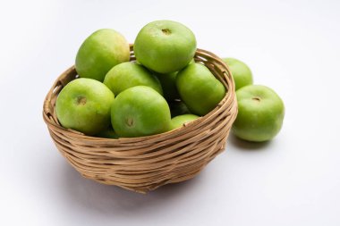 Çiğ Tinda, ayrıca dhemse, elma kabağı, bebek balkabağı, Hint kabağı yuvarlak kavunu da denir.