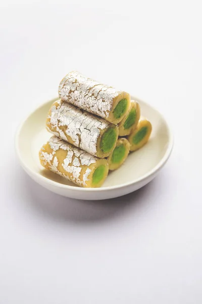 Kaju Pista Roll Cashew Pistachio Rolls Mithai Sigar Indian Sweet — Stockfoto