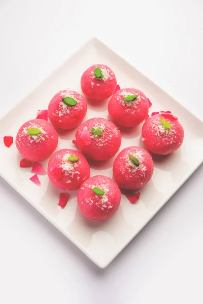 Delicious Pink Chumchum Rose Flavour Cham Cham Rasgulla Rasagola Rosogola — Zdjęcie stockowe