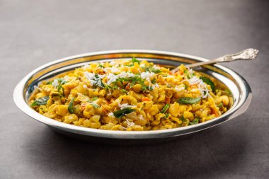 Sweet Corn Upma, makai rava uppittu made using with or without semolina , healthy Indian breakfast