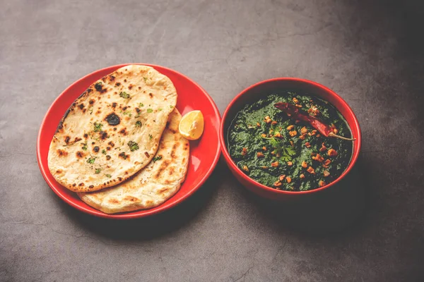 Lasooni Palak Recipe Dhaba Style Garlic Spinach Curry Indian Main — Fotografia de Stock