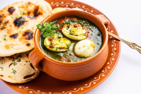 Spinach Egg Curry Indian Non Vegetarian Dish Made Using Palak — Photo