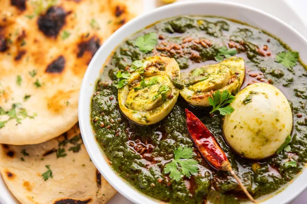 Spinach Egg Curry Indian Non Vegetarian Dish Made Using Palak — Stock Fotó