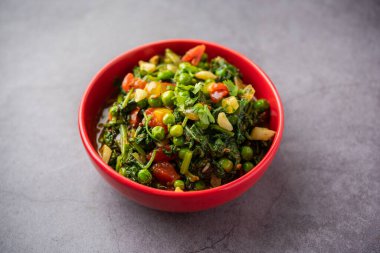palak matar curry also known as spinach geen peas masala sabzi or sabji, indian food