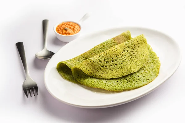 Palak Dosa Που Παρασκευάζεται Ανάμειξη Σπανάκι Keerai Βούτυρο Σερβίρεται Κόκκινο — Φωτογραφία Αρχείου