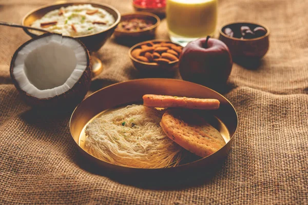 Sargi Karwa Chauth Breakfast Menu Starting Fasting Upwas Karva Chauth — Stock Photo, Image