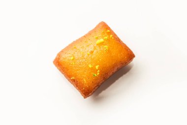 Chitrakoot, chitrakut Paneer, un, irmik, khoya ve şekerden yapılan Bengali hindistanlısıdır.