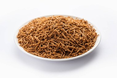 Nachni ya da Ragi Sev parmak değirmenlerinden yapılan lezzetli bir çıtır eriştedir, sağlıklı Hint yemeğidir.