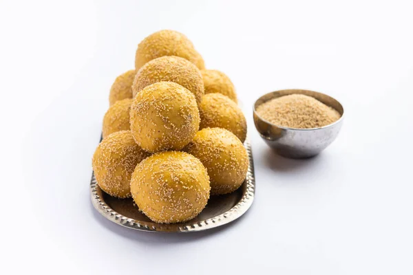 Khas Khas Besan Laddu Oder Mohn Und Kichererbsenmehl Laddo Oder — Stockfoto