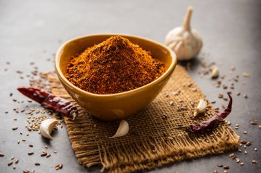 Jawas ya da Javas turşusu keten tohumu, keten tohumu tozu, sarımsak, kırmızı biber ve Hint çeşnisiyle yapılır.