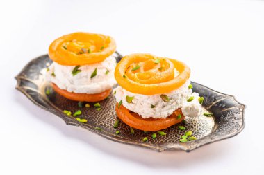Jalebi dondurması, Hint tatlısının karışımı.